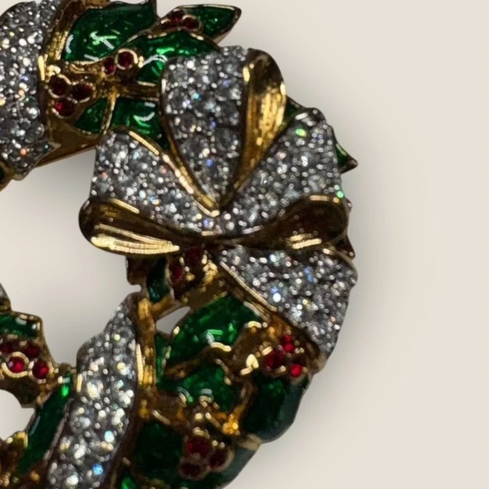 Swarovski Christmas Wreath Brooch Crystal Enamel Holly Bow Gold Tone Pin 2
